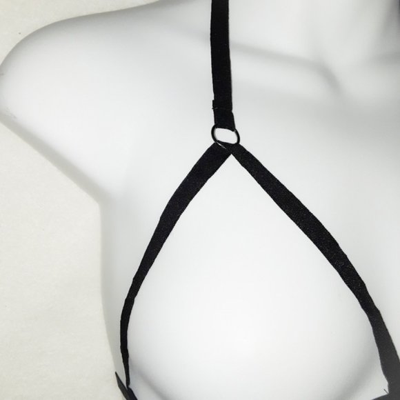 Black Strappy & Sexy Hollow Out Harness Bralette - Picture 3 of 6